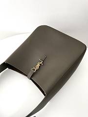 Bagsaaa YSL Le 5 À 7 Supple Large In Grained Leather Light Musk - 30 X 28 X 11 CM - 3