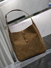 Bagsaaa YSL Le 5 À 7 Supple Large In Suede Light Brown - 30 X 31 X 13 CM - 3