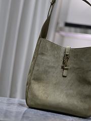 Bagsaaa YSL Le 5 À 7 Supple Large In Suede Light Green - 30 X 31 X 13 CM - 2