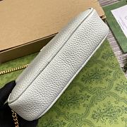 Bagsaaa Gucci GG Marmont Super Mini Shoulder Bag 772759 Light Gray - 18.2x11x4 cm - 2