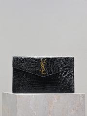 Bagsaaa YSL Uptown Pouch In Crocodile-Embossed Shiny 565739 Black & Gold - 27 x 16 x 2 CM - 1