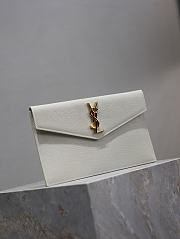 Bagsaaa YSL Uptown Pouch In Grain De Poudre Leather 565739 White - 27 x 16 x 2 CM - 2