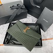 Bagsaaa YSL Uptown Pouch In Crocodile-Embossed Shiny 565739 Green - 27 x 16 x 2 CM - 1