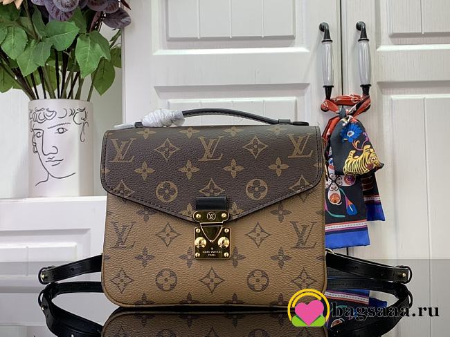 Bagsaaa Louis Vuitton M11941 Pochette Métis Backpack Monogram Reverse - 20cm - 1