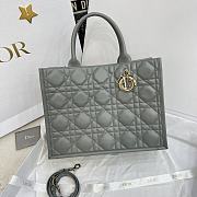 Bagsaaa Medium Dior Book Tote Gray Macrocannage Calfskin - 36.5 x 28 x 16.5 cm - 1