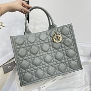 Bagsaaa Medium Dior Book Tote Gray Macrocannage Calfskin - 36.5 x 28 x 16.5 cm - 3