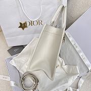 Bagsaaa Small Dior Book Tote White Macrocannage Calfskin - 26.5 x 22 x 14 cm - 2