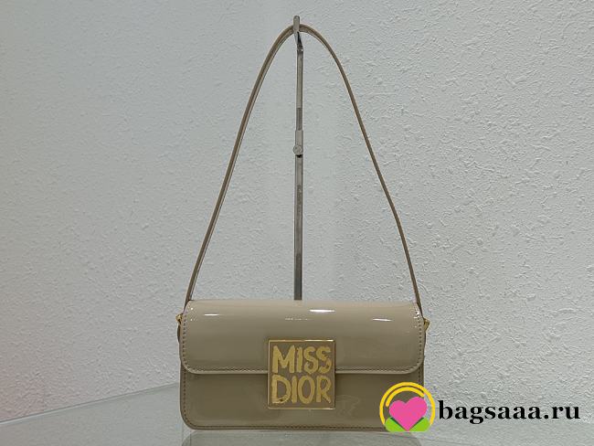 Bagsaaa Miss Dior Flap Bag Rope Beige Patent Calfskin - 22 x 11 x 6 cm - 1