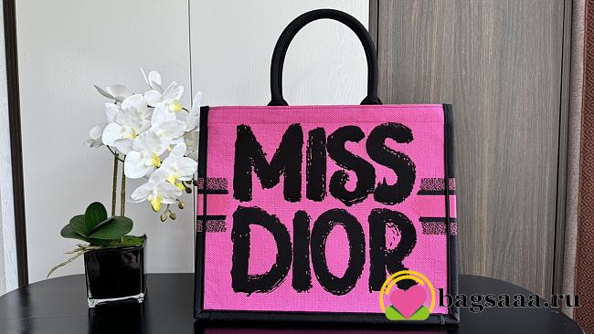 Bagsaaa Large Dior Book Tote Two-Tone Fuchsia and Purple Miss Dior Graffiti Embroidery - 42 x 35 x 18.5 cm - 1