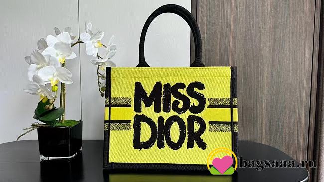 Bagsaaa Medium Dior Book Tote Two-Tone Green and Blue Miss Dior Graffiti Embroidery - 36 x 27.5 x 16.5 cm - 1