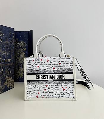 Bagsaaa Dioramour Small Dior Book Tote White Embroidery with Black and Red Je Vous Adore Motif and White Calfskin - 26.5 x 22 x 14 cm