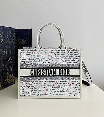 Bagsaaa Dioramour Medium Dior Book Tote White Embroidery with Black and Red Je Vous Adore Motif and White Calfskin - 36.5 x 28 x 16.5 cm