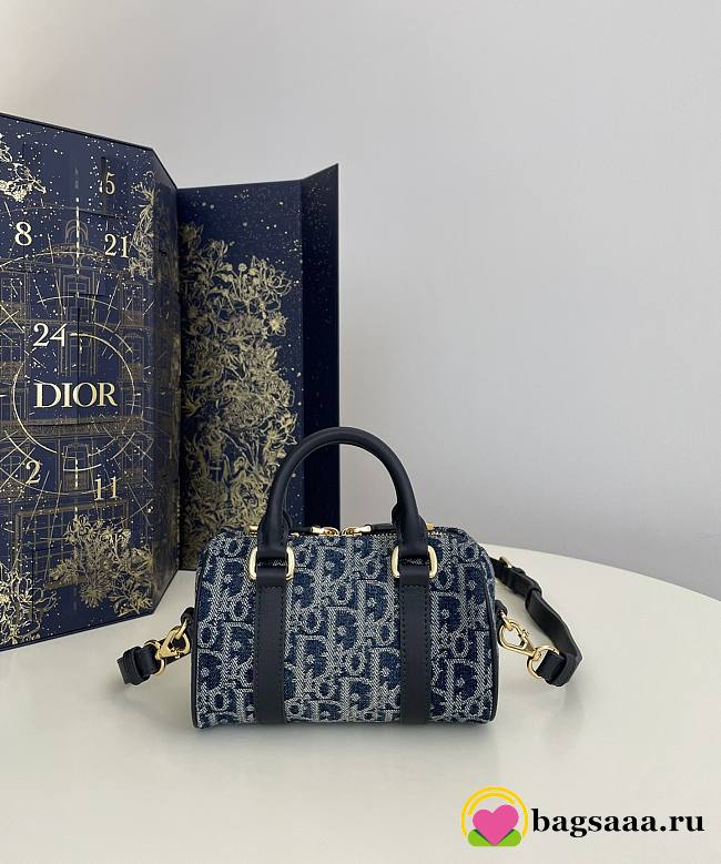 Bagsaaa Dior Groove 16 Mini Bag Blue Denim Dior Oblique Jacquard - 16 x 11 x 8 cm - 1