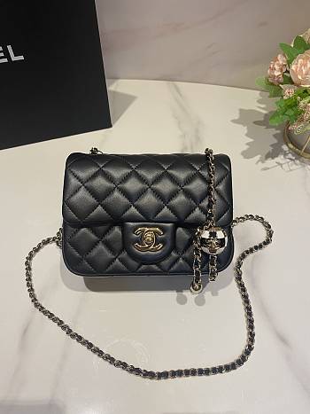 Bagsaaa Chanel Mini Square Flap Bag Black Lambskin Pearl Crush Ball AS1786 - 13×17×7cm