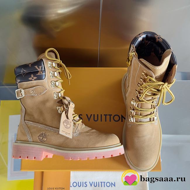 Bagsaaa Louis Vuitton LV x Timberland Ranger Boot Beige - 1