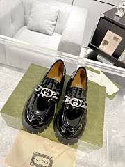 Bagsaaa Gucci Black Interlocking G-chain leather loafers - 1