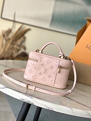 Bagsaaa Louis Vuitton M11298 Vanity Pouch Rose Jasmine Pink - 11.5 x 6.5 x 19 cm - 3