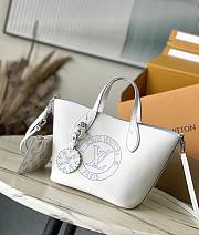 Bagsaaa Louis Vuitton M11734 Blossom PM White - 20 × 20 × 12.5 cm - 1