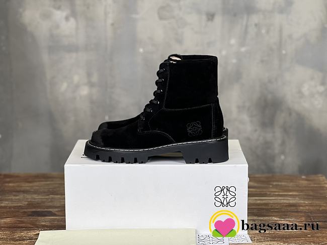 Bagsaaa Loewe Sierra combat boot in suede Black - 1