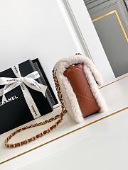 Bagsaaa Chanel Flap Bag Shearling Beige & Brown AS5149 - 16 × 23.5 × 7.5 cm - 2