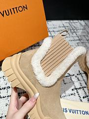 Bagsaaa Louis Vuitton Ruby Flat Ankle Boot Beige Suede - 2