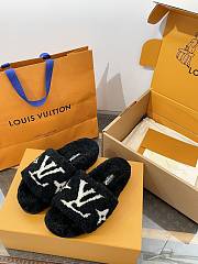 Bagsaaa Louis Vuitton Paseo Shearling Slippers Black - 4