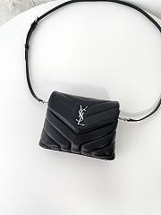 Bagsaaa YSL Toy Loulou In Quilted Leather 678401 Black & Silver - 20 x 14 x 7.5 cm - 4