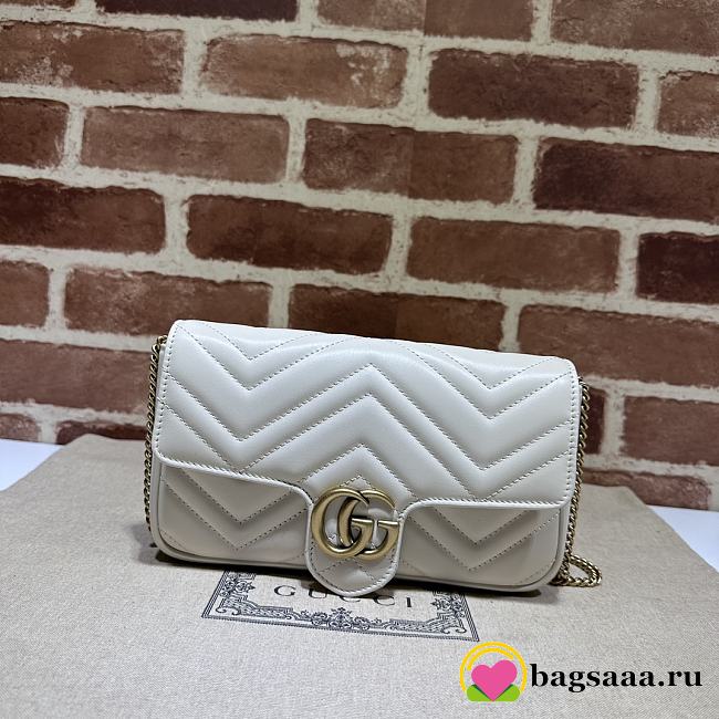 Bagsaaa Gucci GG Marmont mini bag ‎751526 white - 21x12x5cm - 1