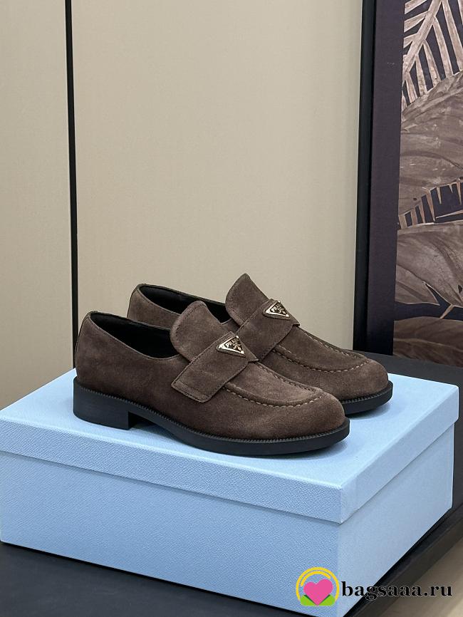 Bagsaaa Prada Suede loafers dark brown - 1