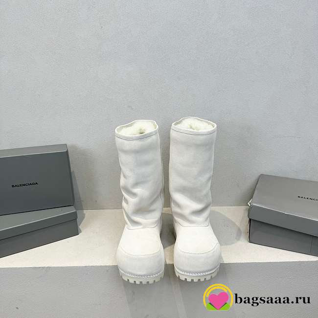 Bagsaaa Balenciaga Alaska Fur High Boot in white - 1