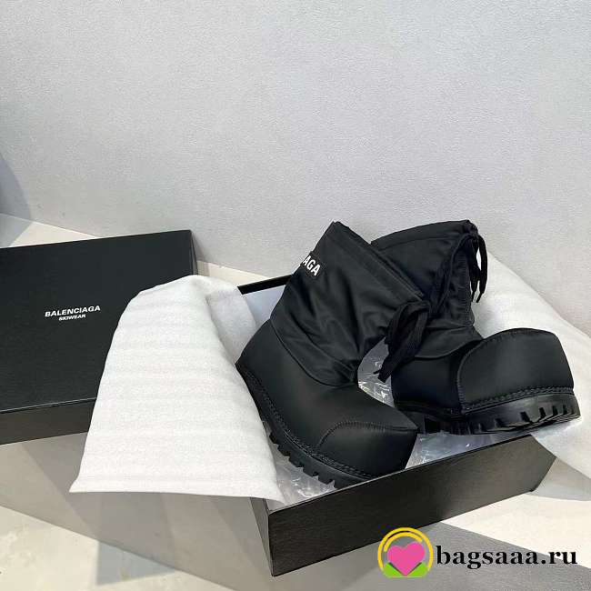 Bagsaaa Balenciaga Alaska Low Boot in black nylon - 1