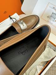 Bagsaaa Hermes Hot Loafer Dark Brown - 2