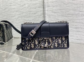 Bagsaaa Dior 30 Montaigne East-West Bag with Chain Blue Dior Oblique Jacquard and Smooth Calfskin - 21 x 12 x 6 cm