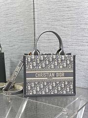 Bagsaaa Small Dior Book Tote Gray Dior Oblique Embroidery and Calfskin - 26.5 x 22 x 14 cm - 1