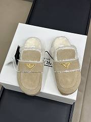 Bagsaaa Prada Suede and shearling slippers beige - 3