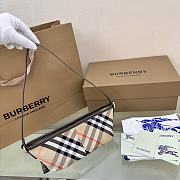 Bagsaaa Burberry Check Mini Bag Sand - 20 x 10 x 9cm - 2