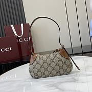 Bagsaaa Gucci GG Emblem super mini shoulder bag ‎820696 - 23 x 13 x 2cm - 1