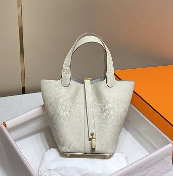 Bagsaaa Hermes Picotin Lock 22 Ivory Togo & Gold