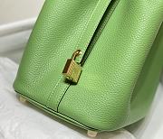 Bagsaaa Hermes Picotin Lock 22 Light Green Togo & Gold - 4