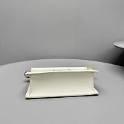 Bagsaaa Jacquemus The small Rond Carré Mini take-out Clutch Ivory - 12.5x19.4x6.6 cm - 2