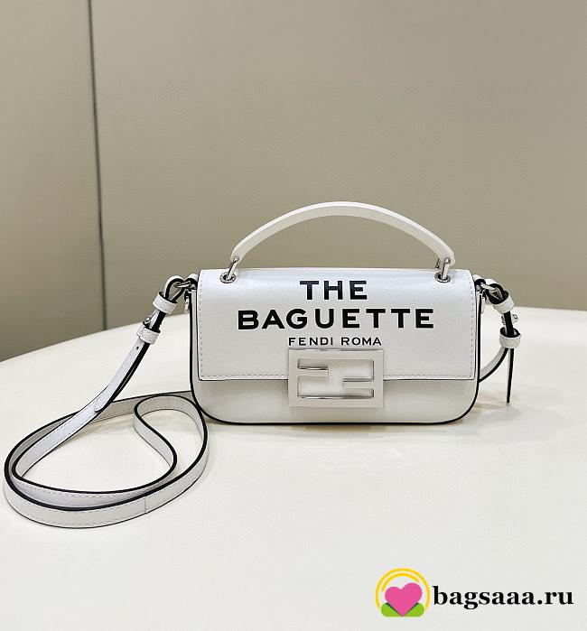 Bagsaaa Fendi x Marc Jacobs Baguette Phone Pouch Handbag White&Black - 10 x 18 x 3 cm - 1