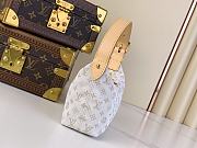 Bagsaaa Louis Vuitton M12433 Hills Pochette Bag Mastic Beige - 18.5 x 11 x 6.5 cm - 3