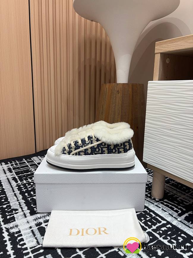 Bagsaaa Dior Walk'n'Dior Platform Sneaker Deep Blue Dior Oblique Embroidered Cotton and White Shearling - 1