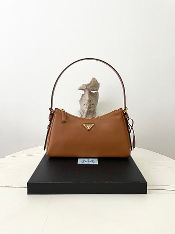 Bagsaaa Prada Aimée medium leather shoulder bag brown - 31*18*10cm