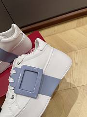 Bagsaaa Roger Vivier Viv' Skate Sneakers in leather & blue - 4