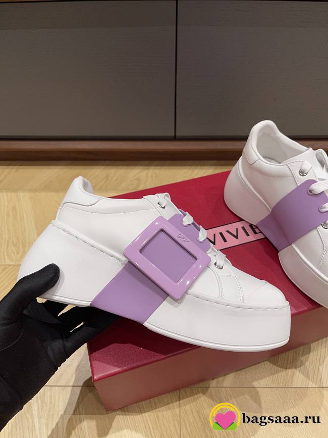 Bagsaaa Roger Vivier Viv' Skate Sneakers in leather & violet - 1