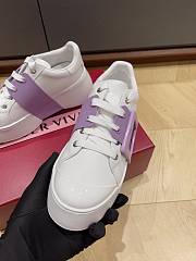 Bagsaaa Roger Vivier Viv' Skate Sneakers in leather & violet - 3