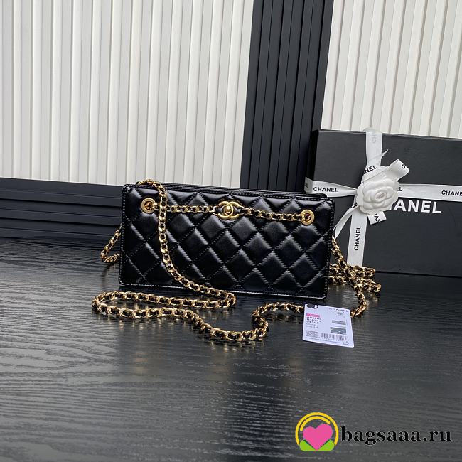 Bagsaaa Chanel Clutch Black Lambskin AS5203 -  13 x 27 x 7cm - 1