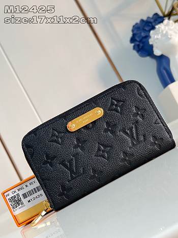 Bagsaaa Louis Vuitton M12425 Margot Wallet Black - 11 x 2 x 17 cm