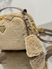 Bagsaaa Prada Odette Shearling Mini Bag 1BH208 - 19.5x13x6cm - 4